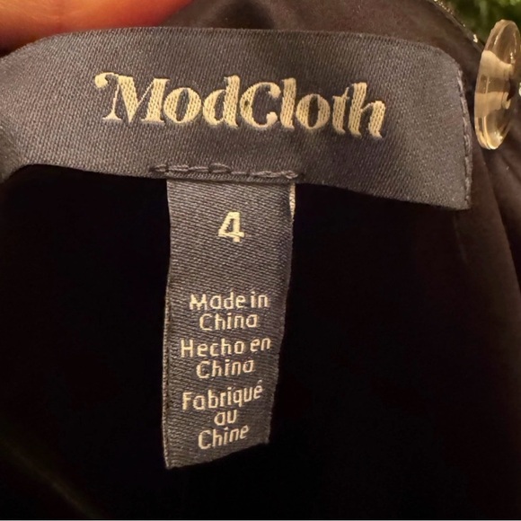 ✨ModCloth Modern Vintage Gold Rainbow Scallop Brocade Pinafore Dress ✨ - Picture 7 of 9